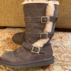 Silver/grey UGG Boots. In excellent condition. Amazing deal not to be missed!